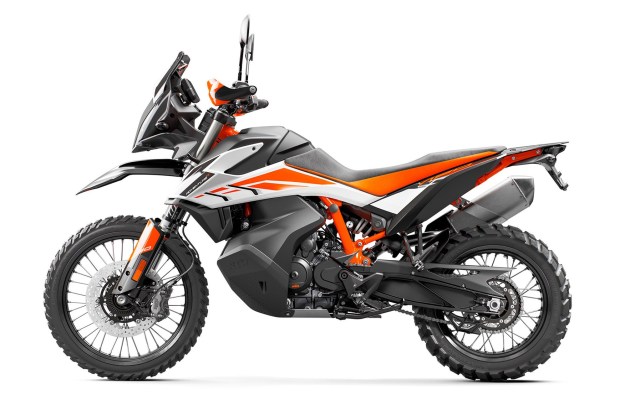 tw-KTM-790-Adventure-R